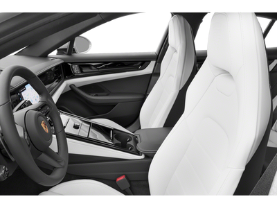 2025 Porsche Panamera 4