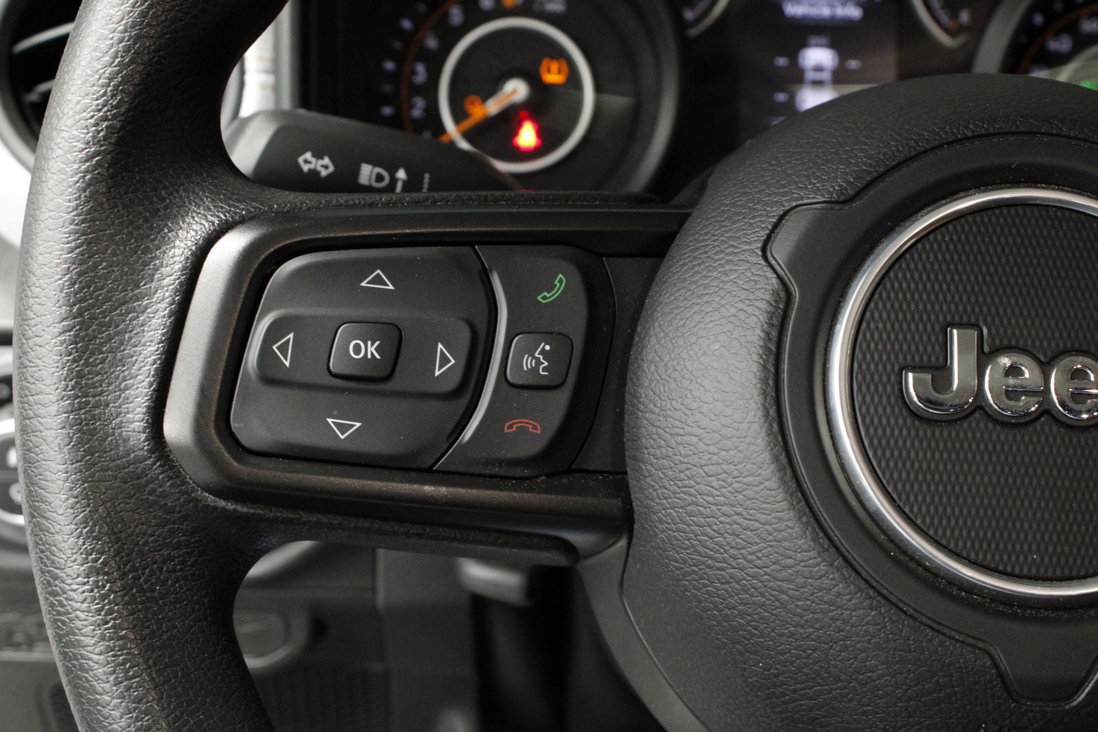 2025 Jeep Gladiator Nighthawk