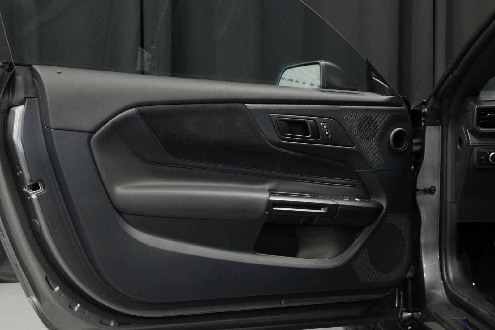 2024 Ford Mustang Dark Horse