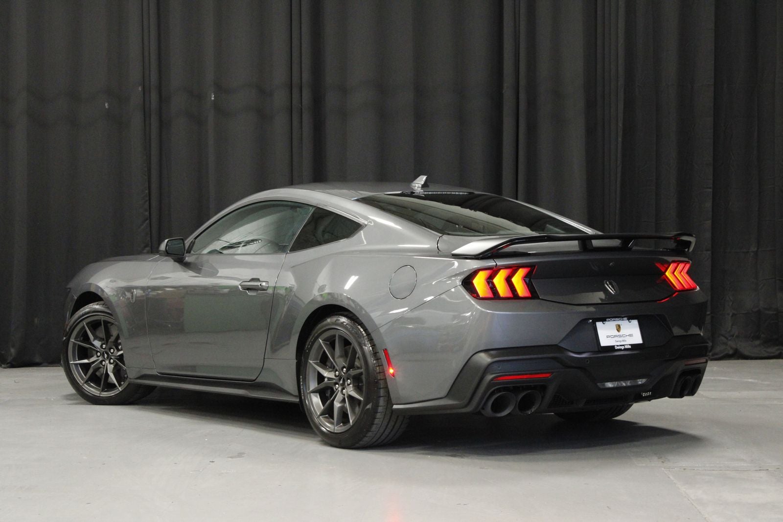 2024 Ford Mustang Dark Horse