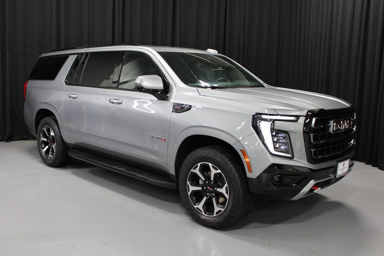 2025 GMC Yukon XL AT4