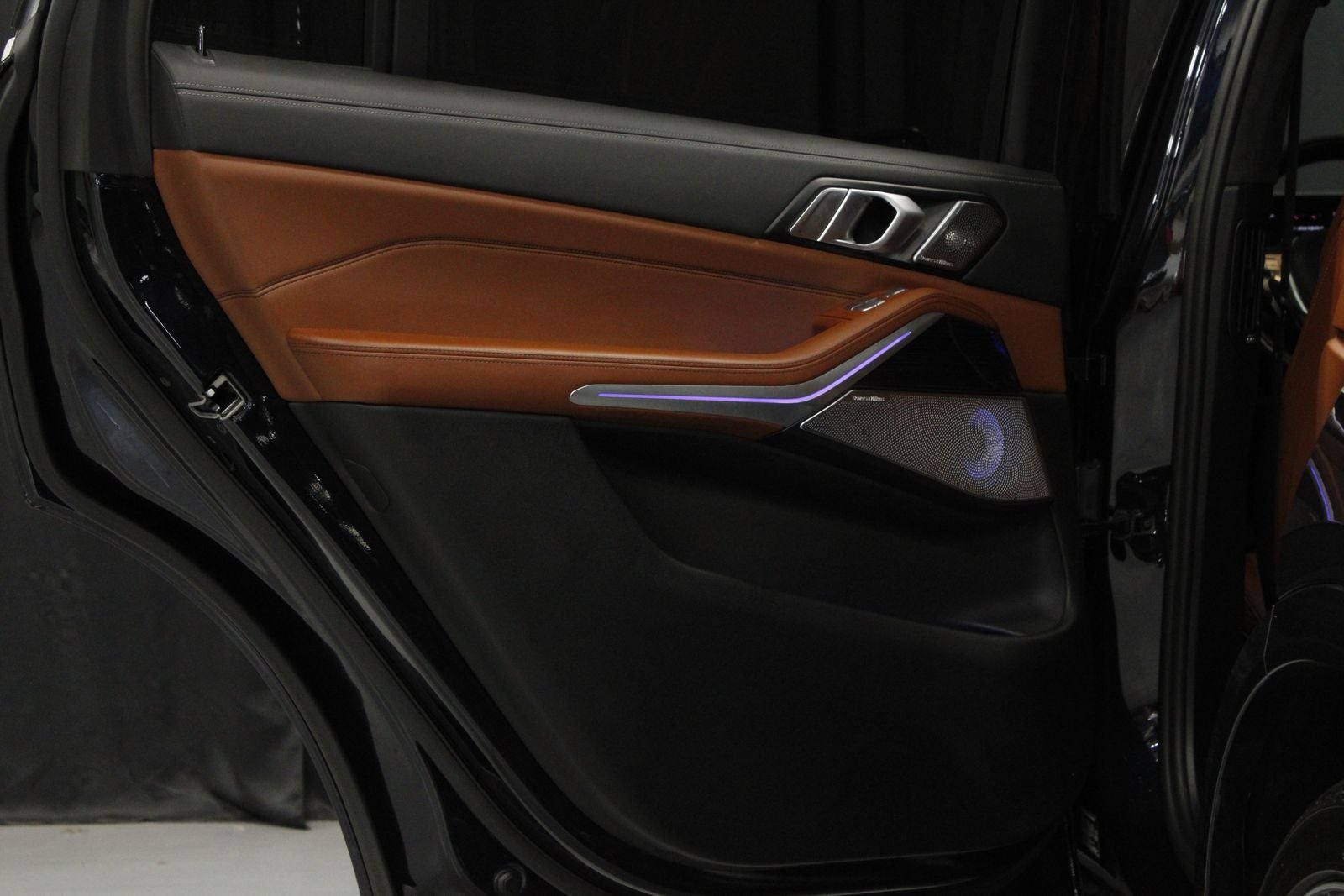 2024 BMW X7 ALPINA XB7