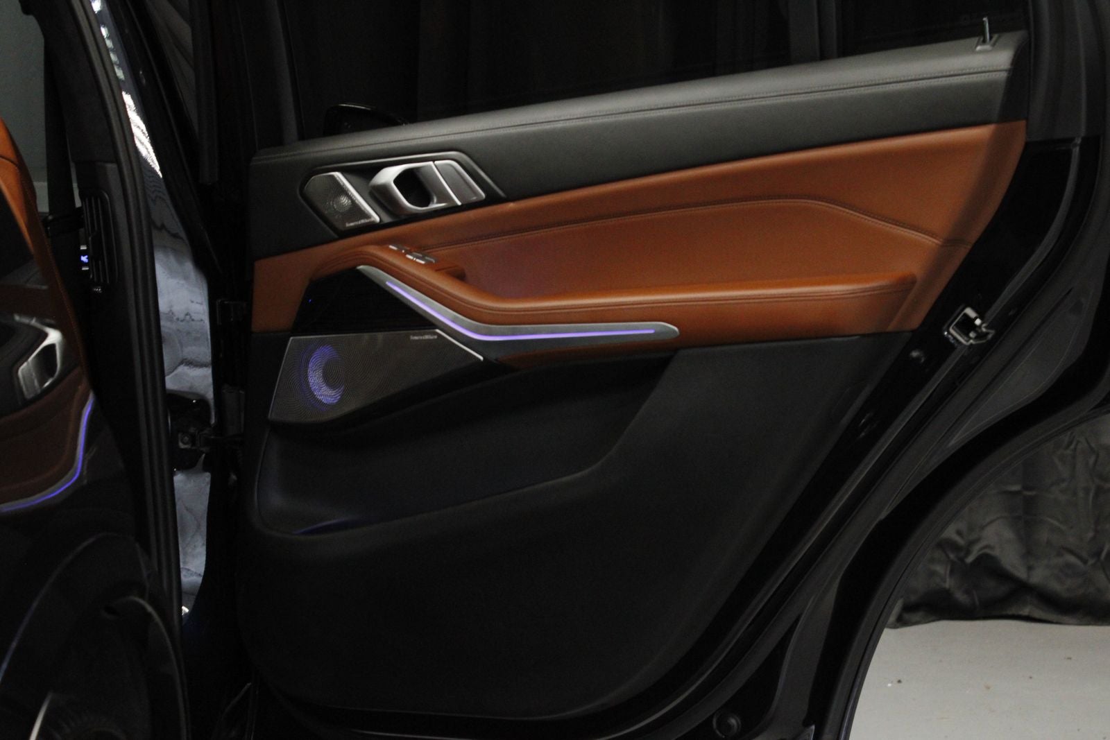 2024 BMW X7 ALPINA XB7