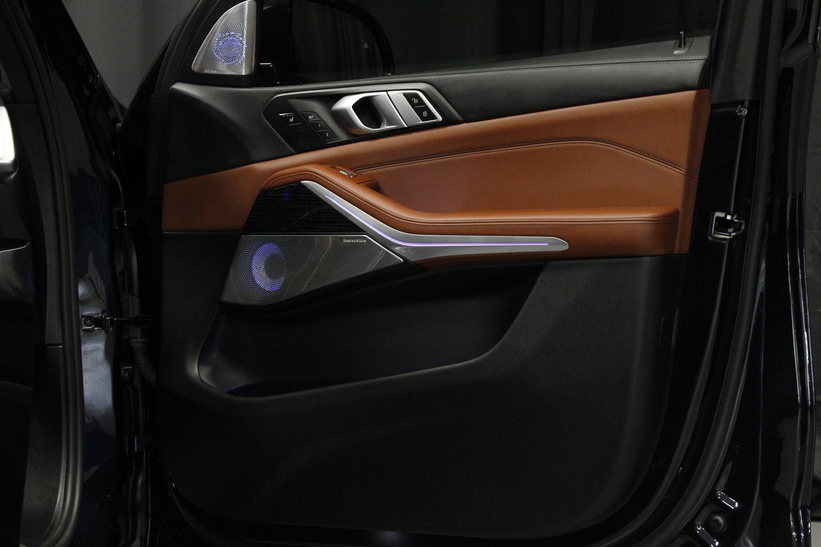 2024 BMW X7 ALPINA XB7