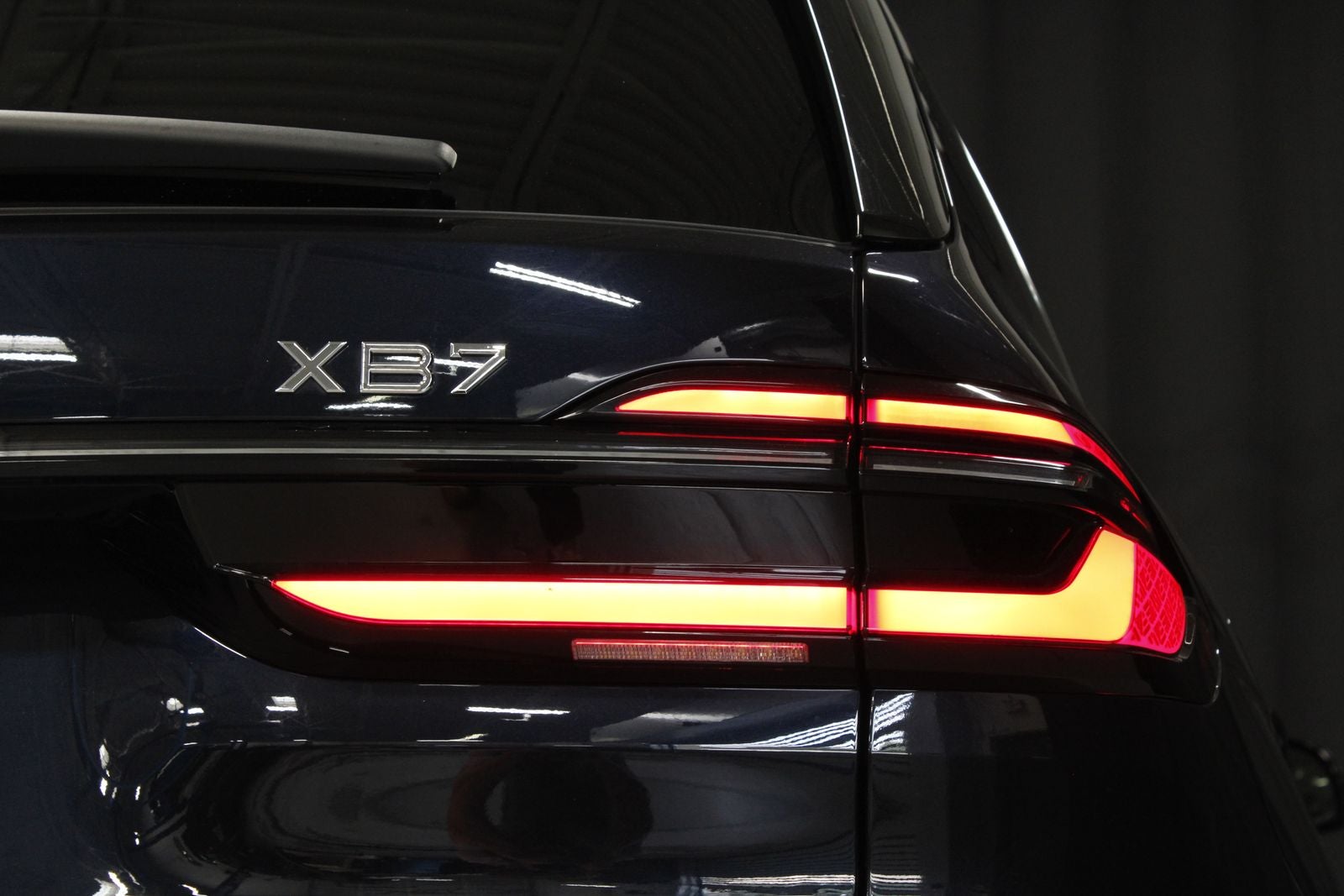 2024 BMW X7 ALPINA XB7