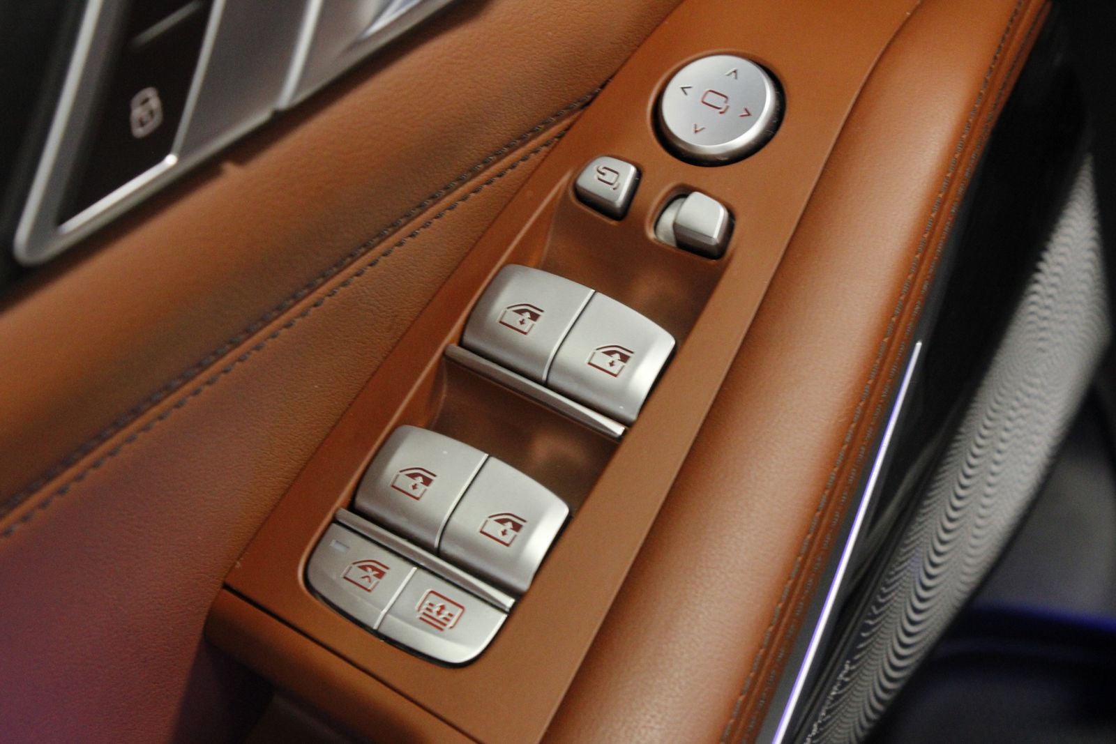 2024 BMW X7 ALPINA XB7