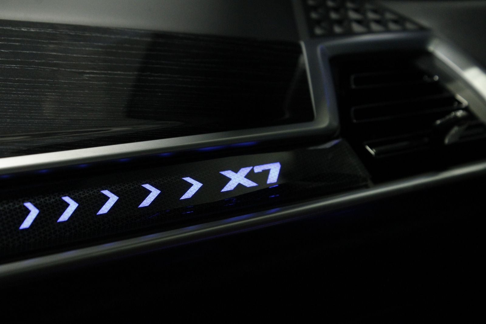 2024 BMW X7 ALPINA XB7