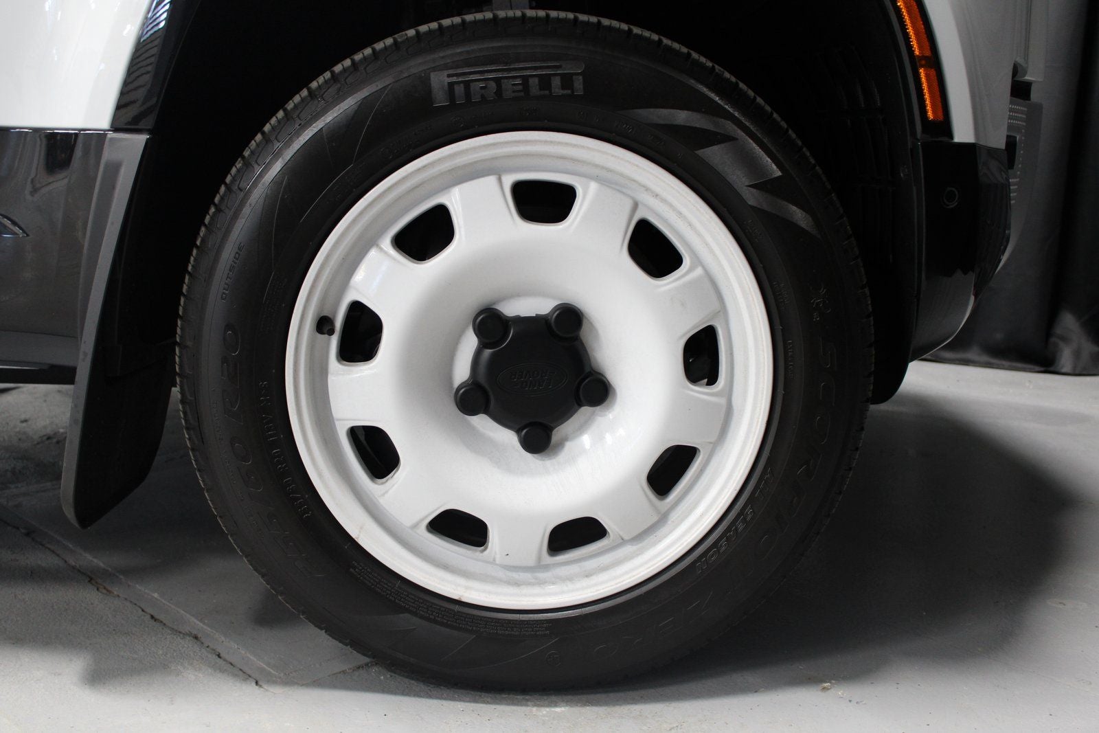 2025 Land Rover Defender 110 S