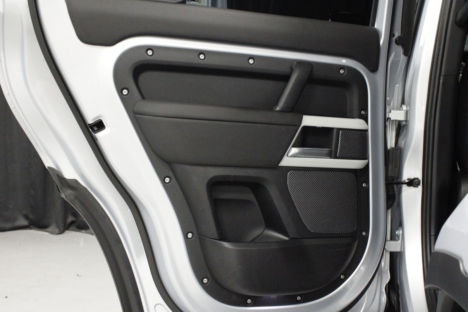 2024 Land Rover Defender 110 S
