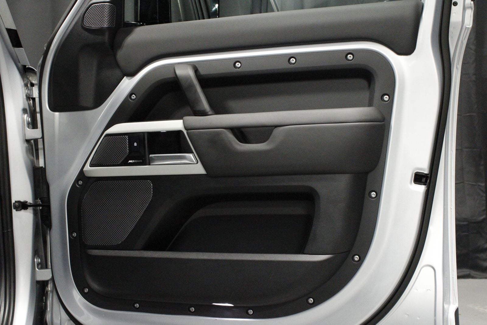 2024 Land Rover Defender 110 S