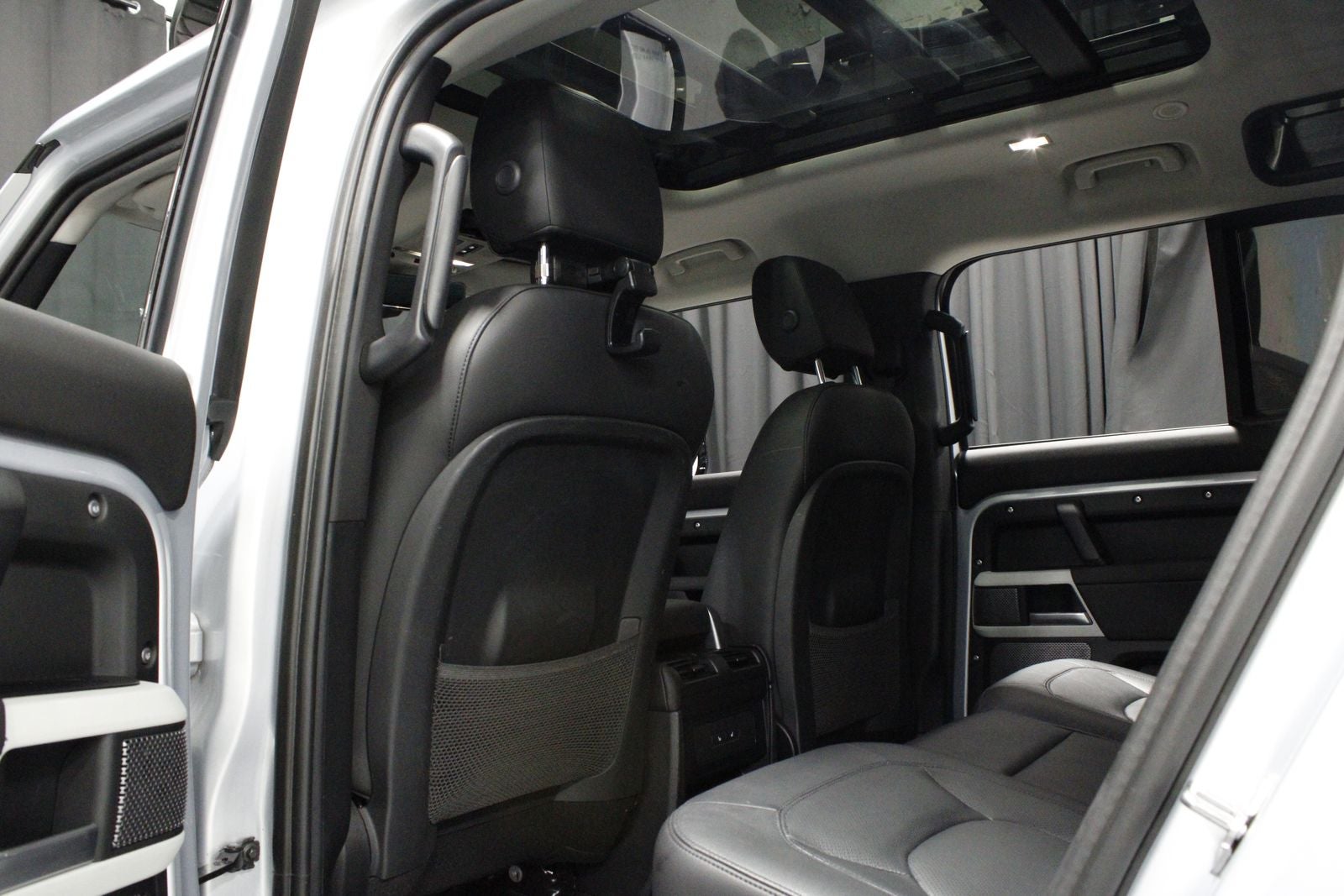 2024 Land Rover Defender 110 S