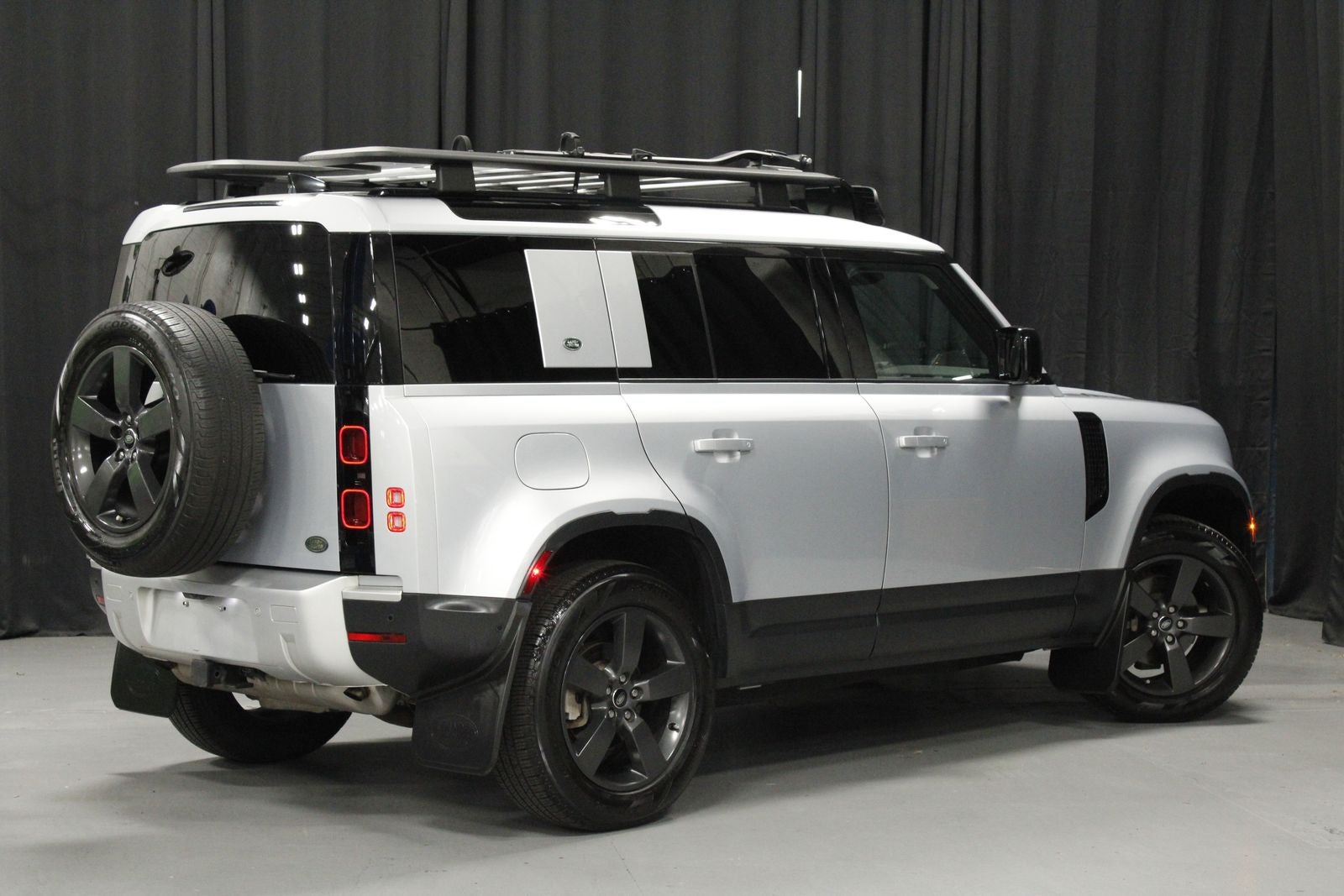 2024 Land Rover Defender 110 S