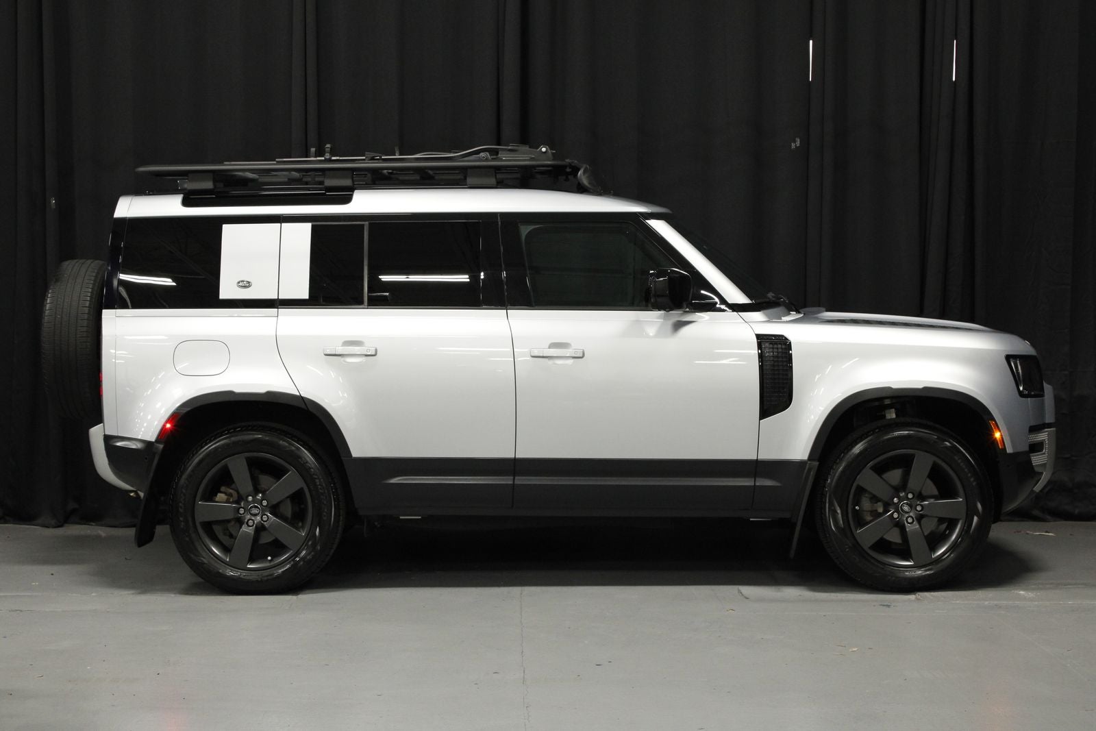 2024 Land Rover Defender 110 S
