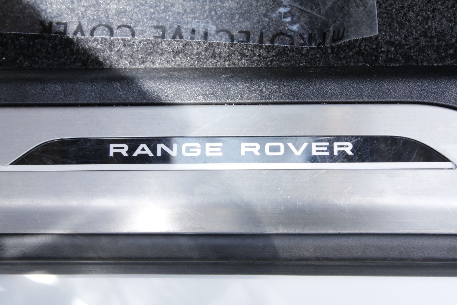 2025 Land Rover Range Rover SE