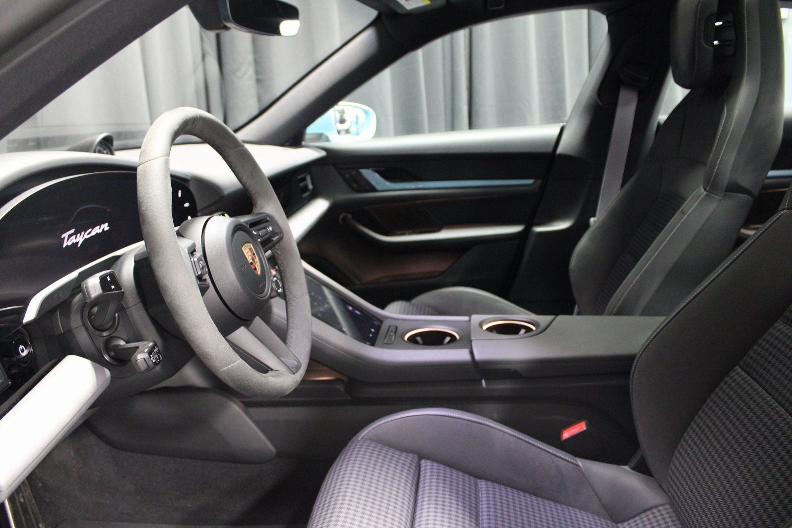 2025 Porsche Taycan Base