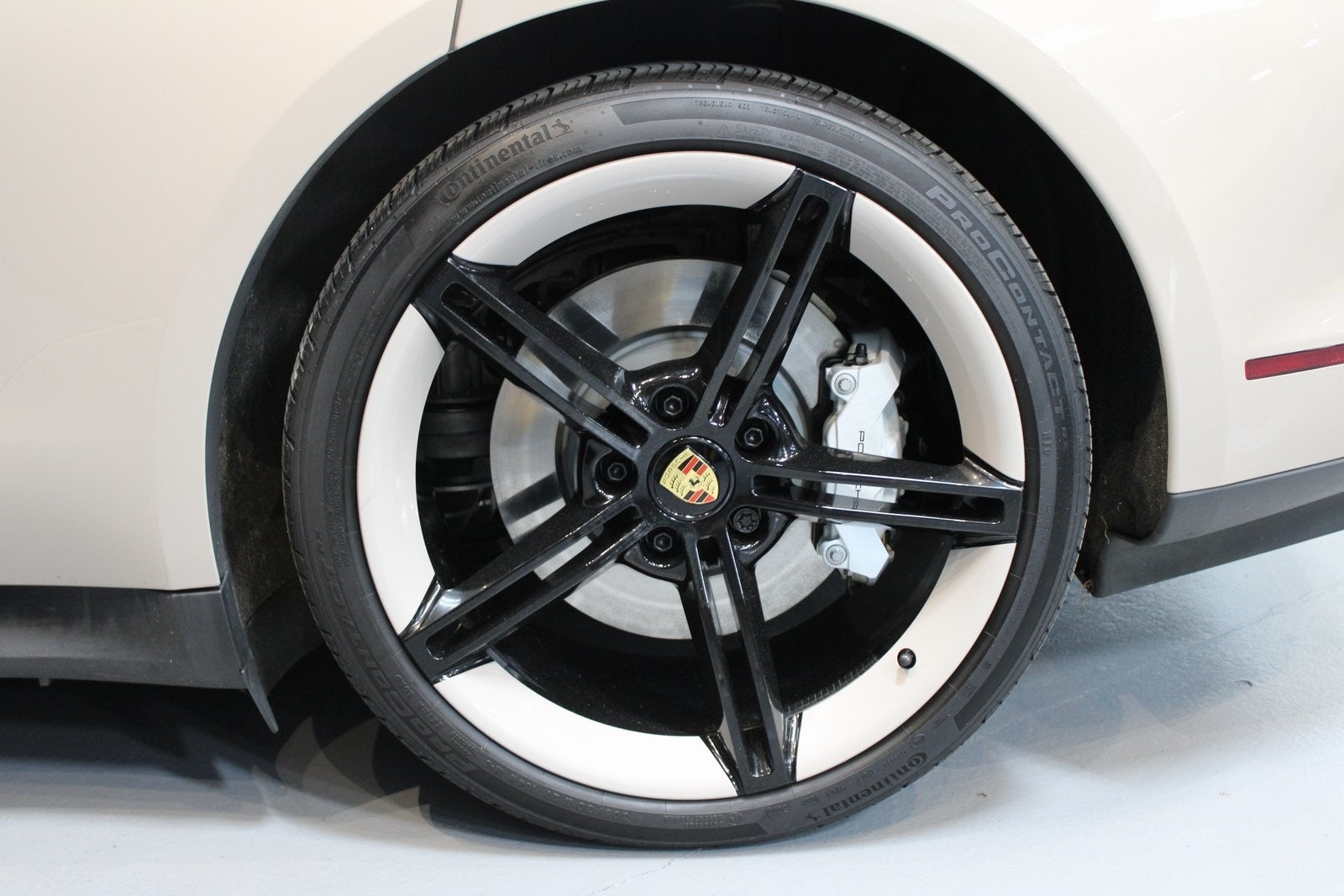 2023 Porsche Taycan Base