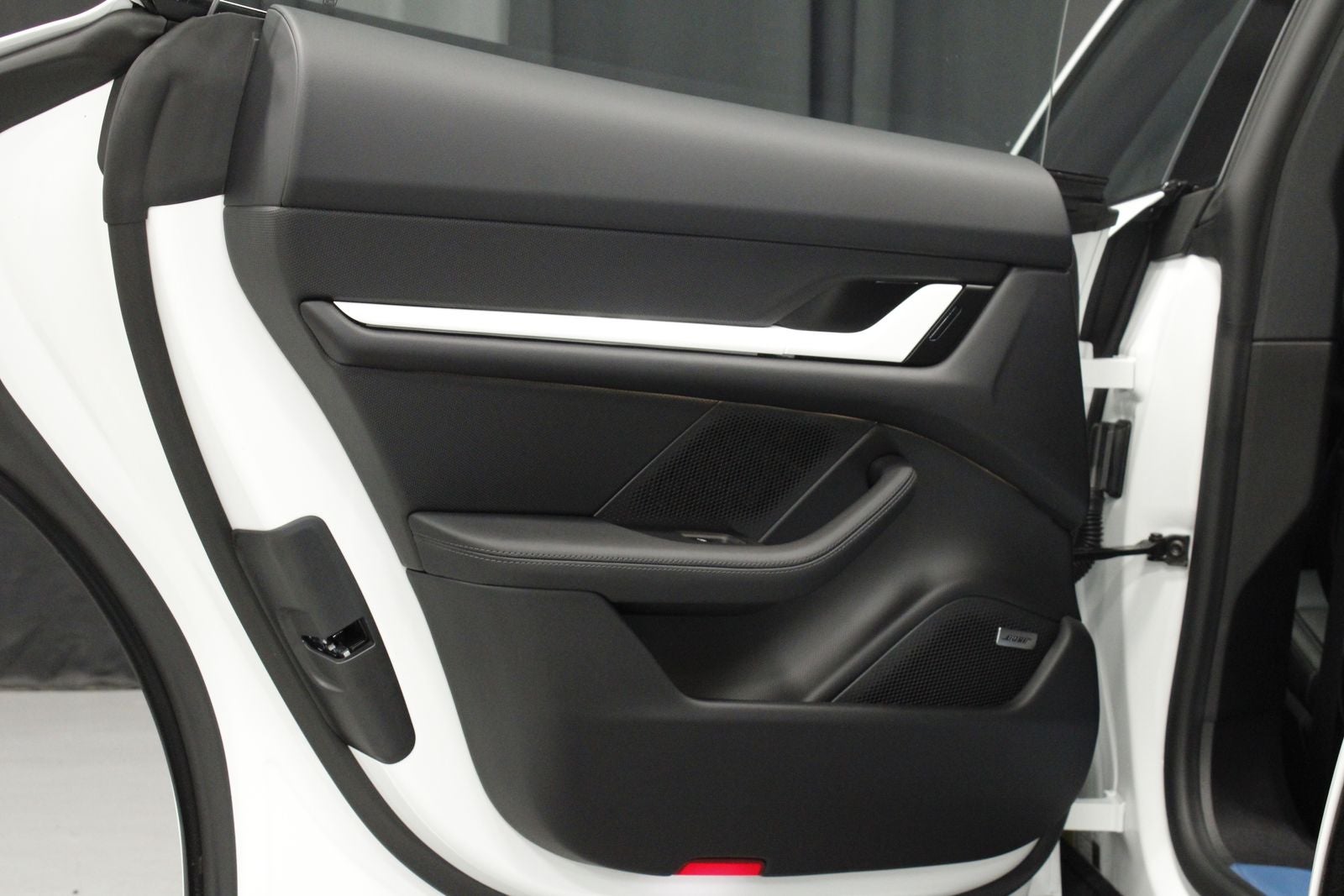 2026 Porsche Taycan Taycan 4