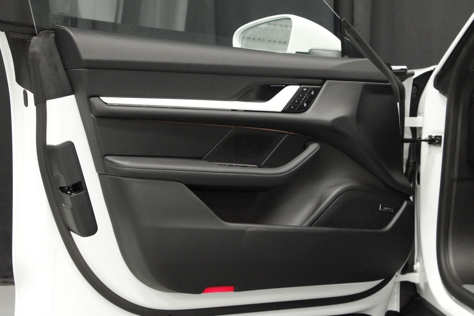2026 Porsche Taycan Taycan 4