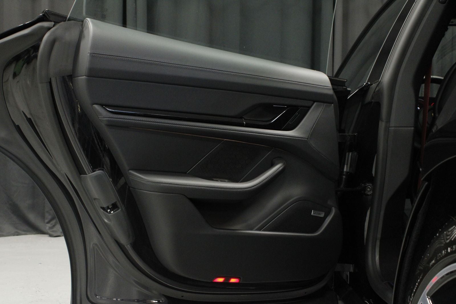 2026 Porsche Taycan 4 Black Edition