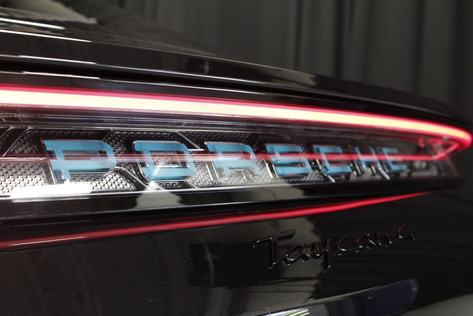 2026 Porsche Taycan 4 Black Edition