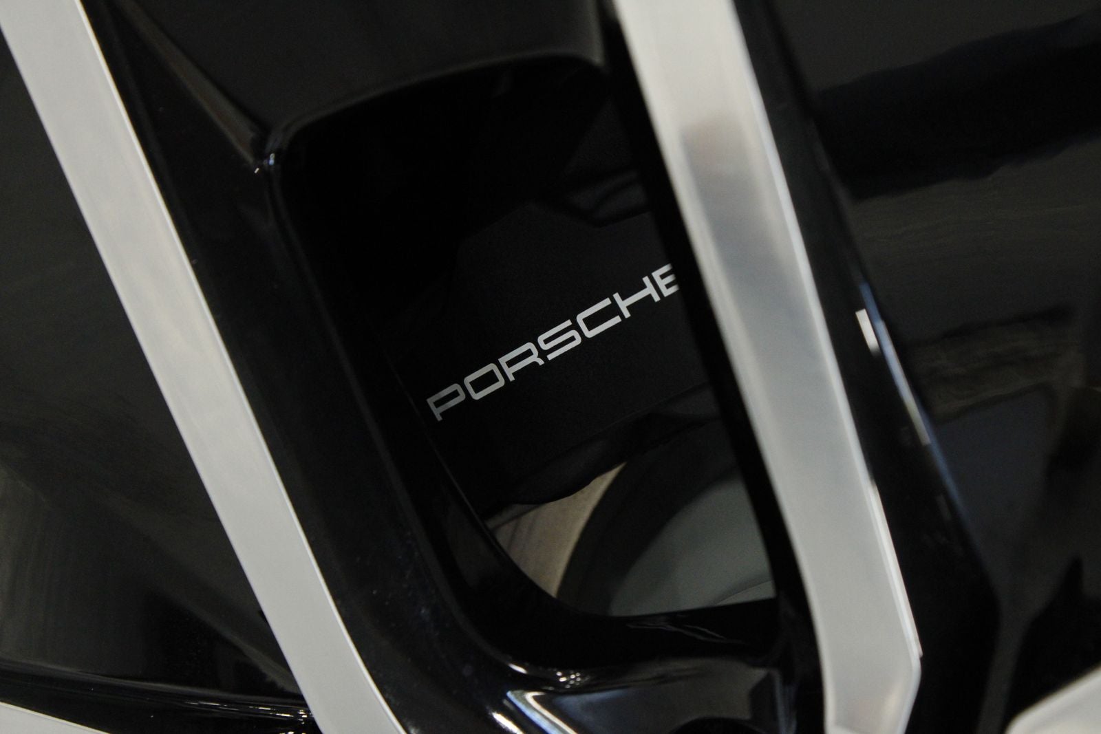 2026 Porsche Taycan 4 Black Edition