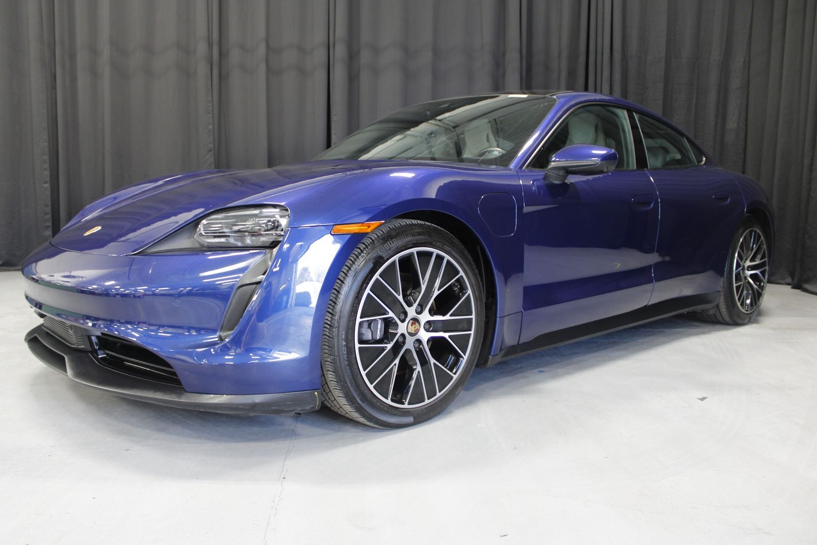 2021 Porsche Taycan Base