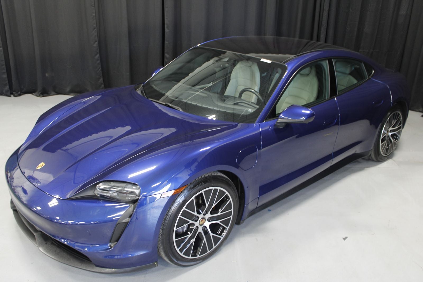 2021 Porsche Taycan Base