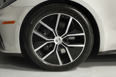 2025 Porsche Panamera 4