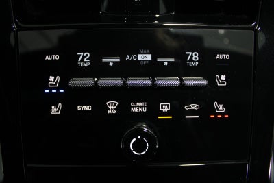 2025 Porsche Panamera 4