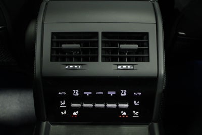 2025 Porsche Panamera 4