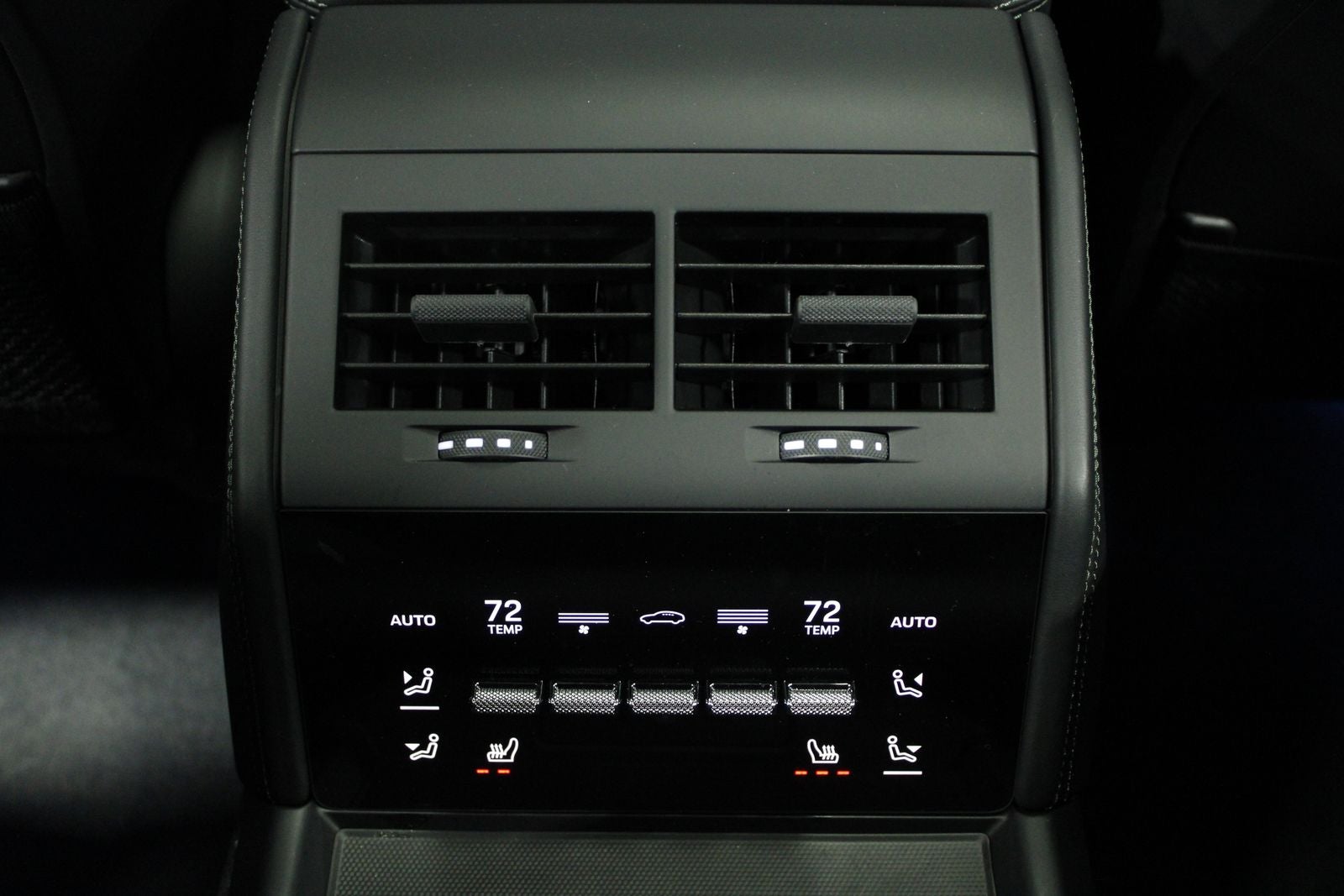 2025 Porsche Panamera 4