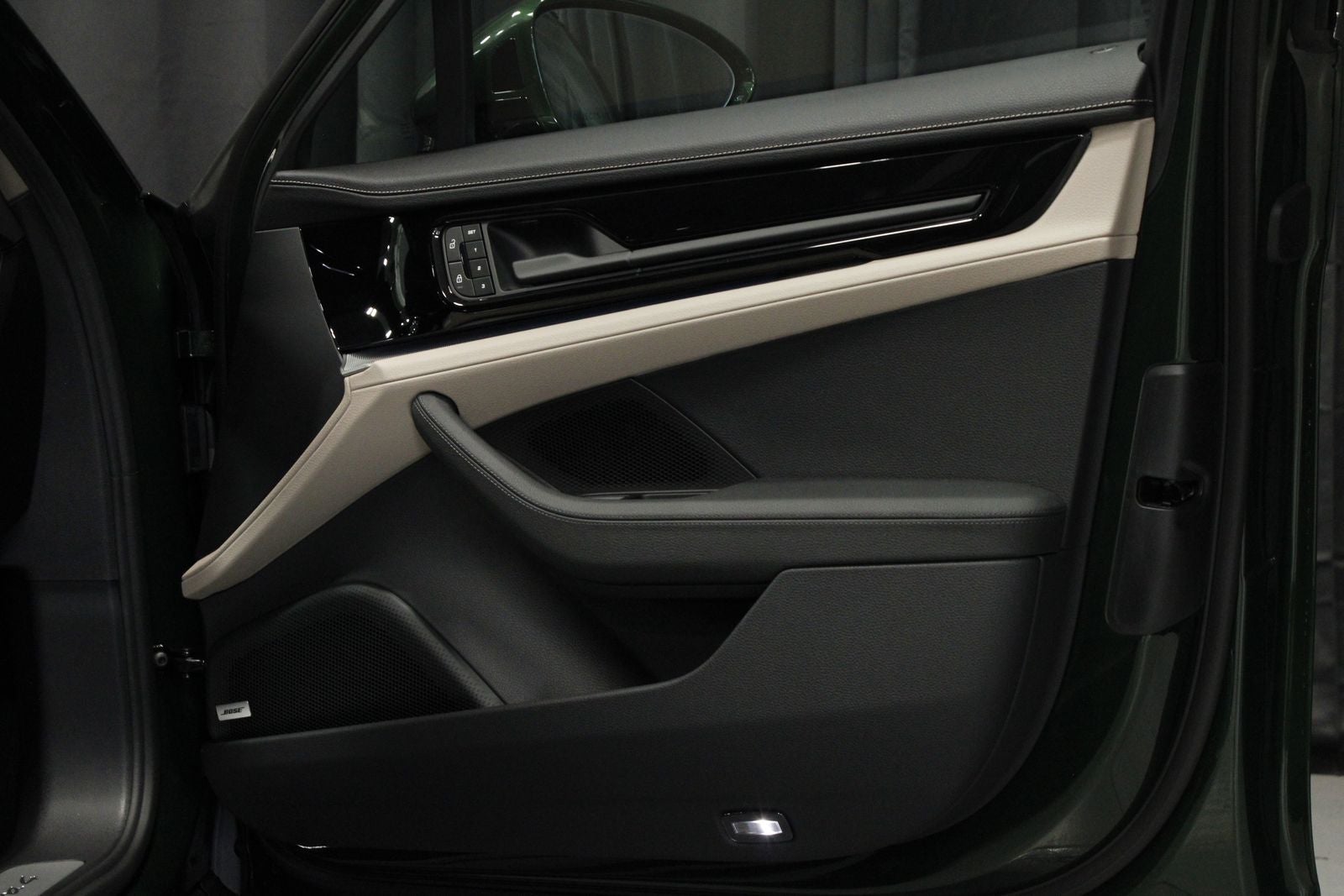 2026 Porsche Panamera Panamera 4