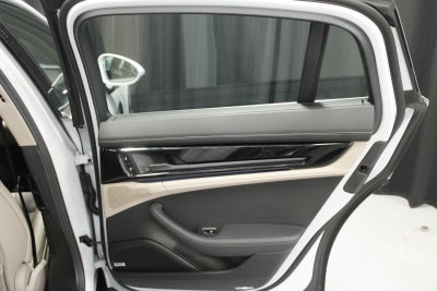 2025 Porsche Panamera 4