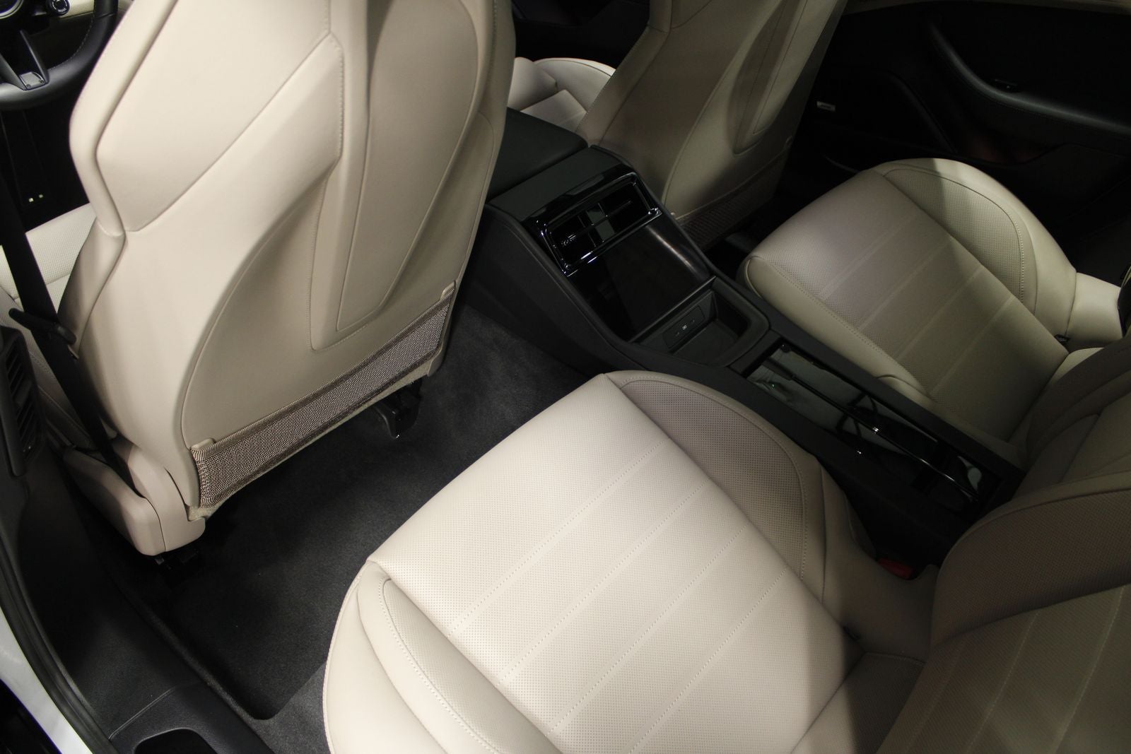 2025 Porsche Panamera 4