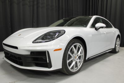 2025 Porsche Panamera 4