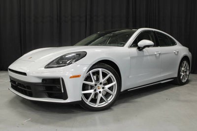 2025 Porsche Panamera 4