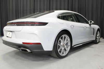 2025 Porsche Panamera 4