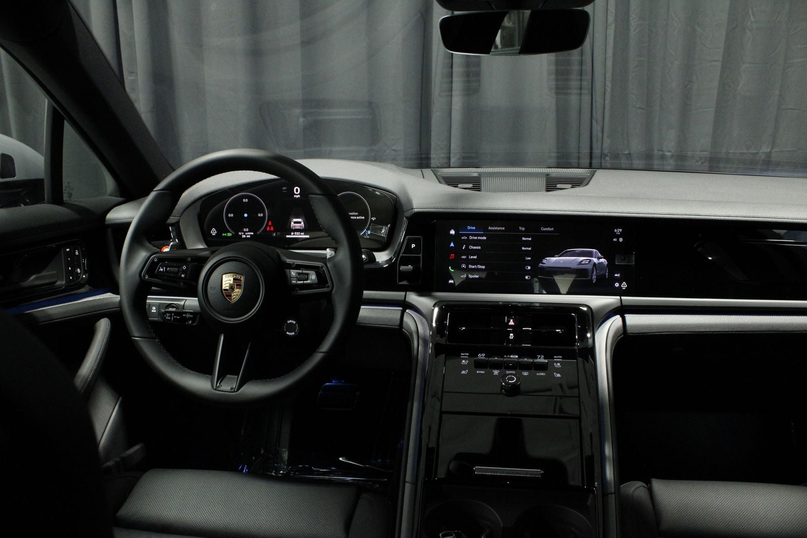 2026 Porsche Panamera 4