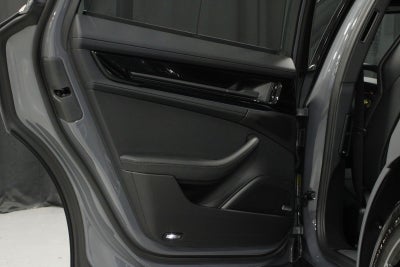 2026 Porsche Panamera 4