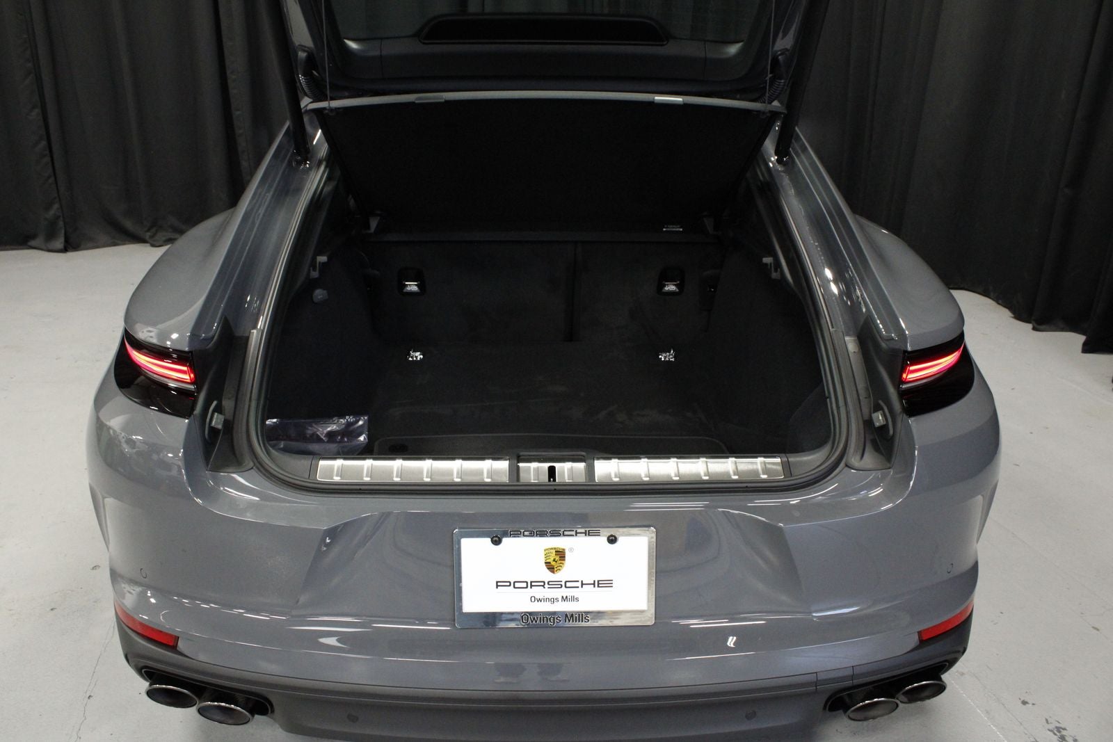 2026 Porsche Panamera 4