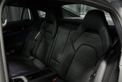 2026 Porsche Panamera 4