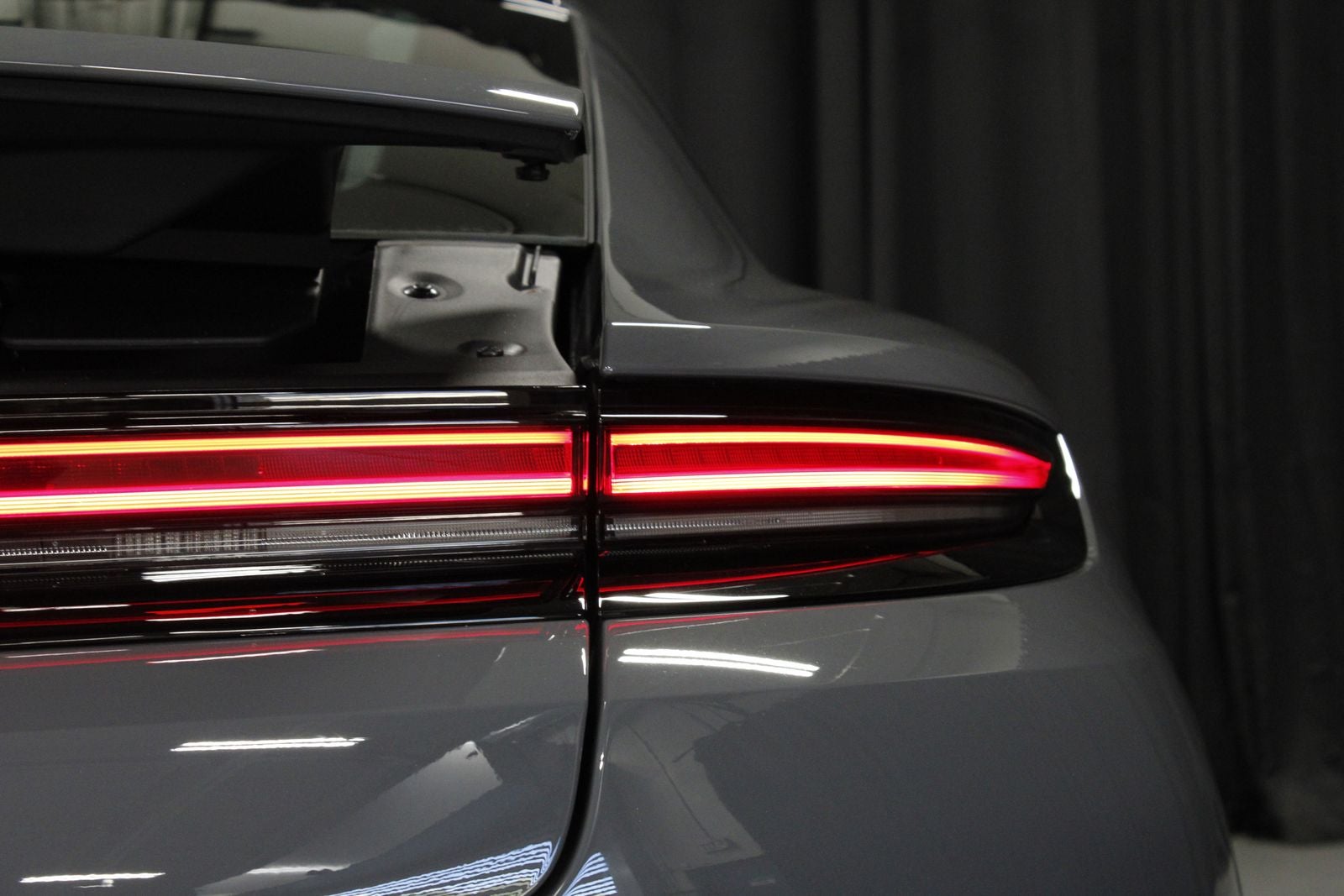 2026 Porsche Panamera 4