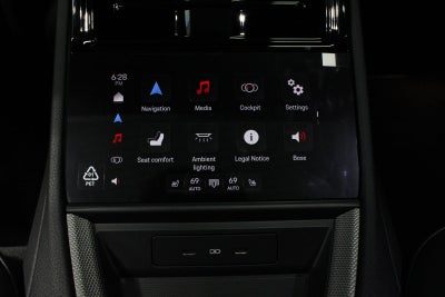 2026 Porsche Panamera 4