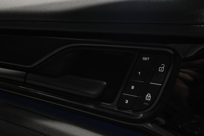 2026 Porsche Panamera 4