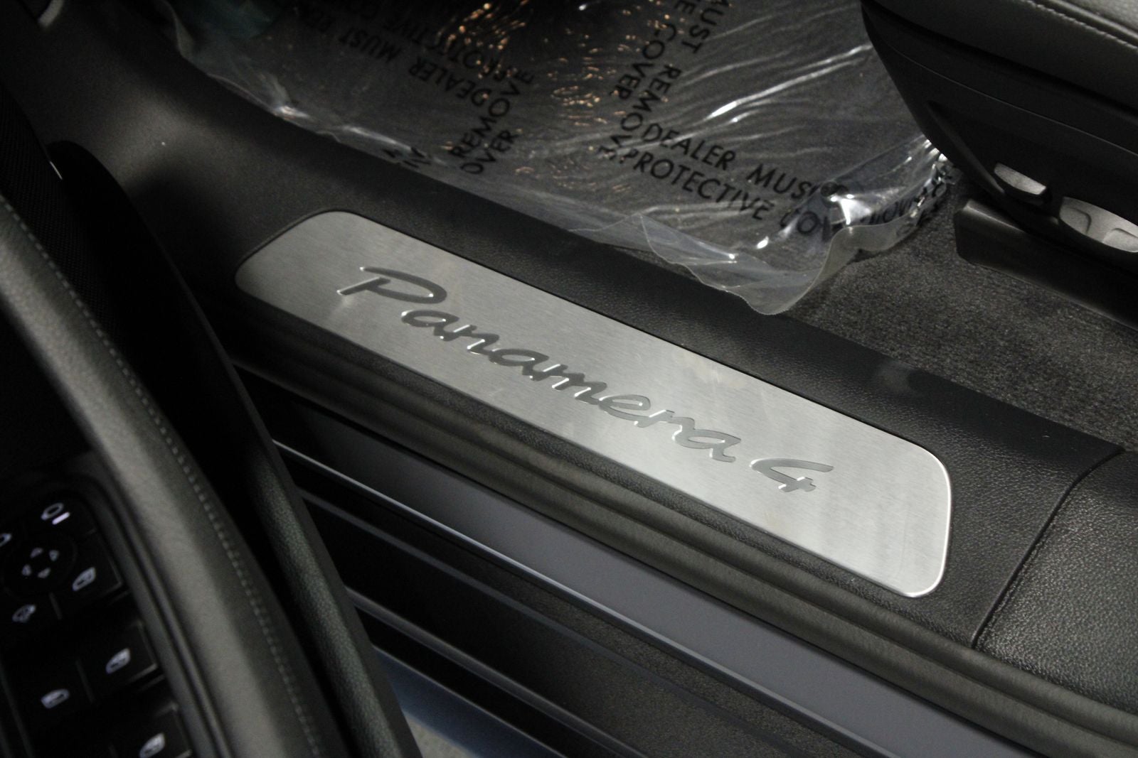 2026 Porsche Panamera 4