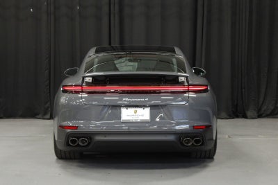 2026 Porsche Panamera 4