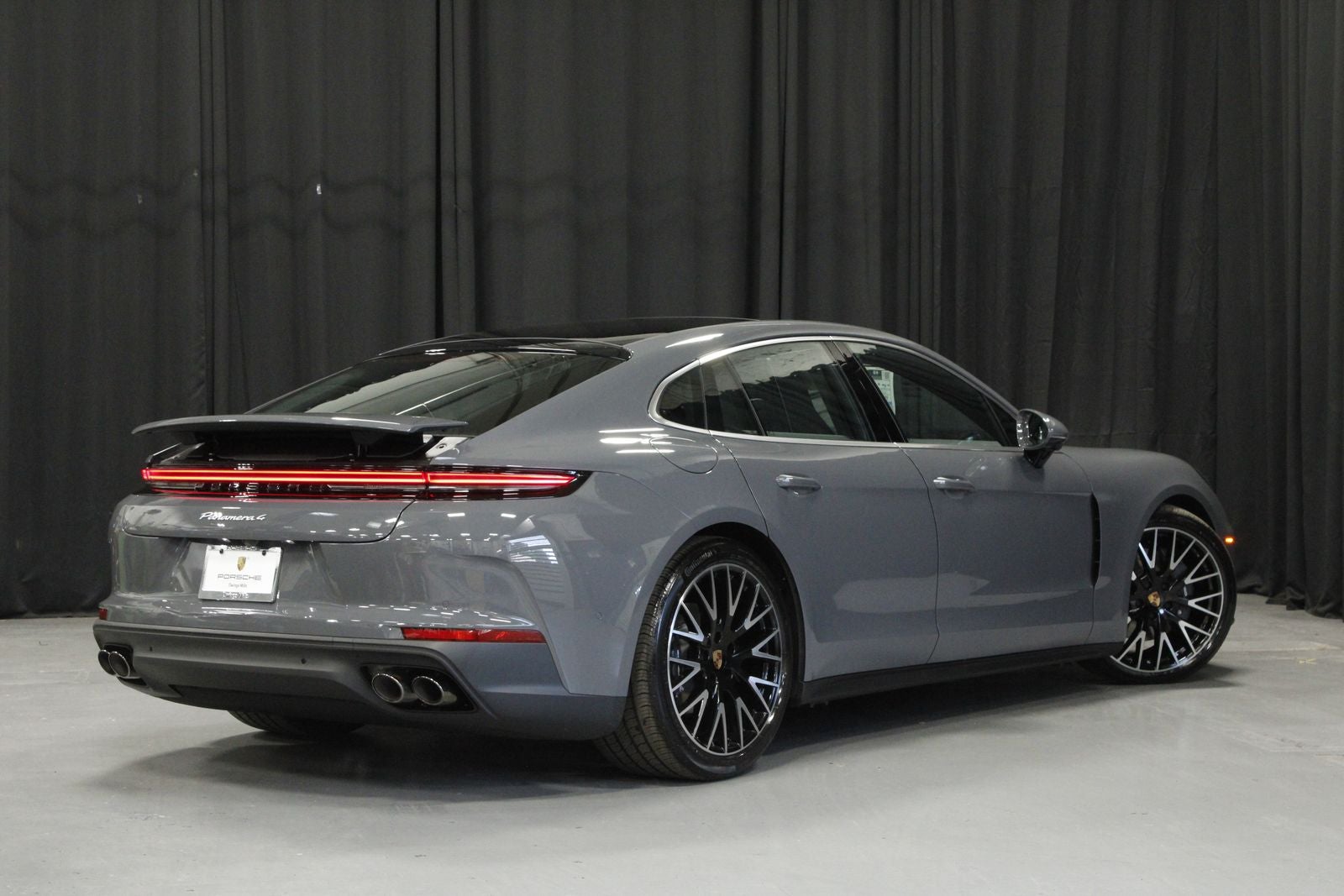 2026 Porsche Panamera 4