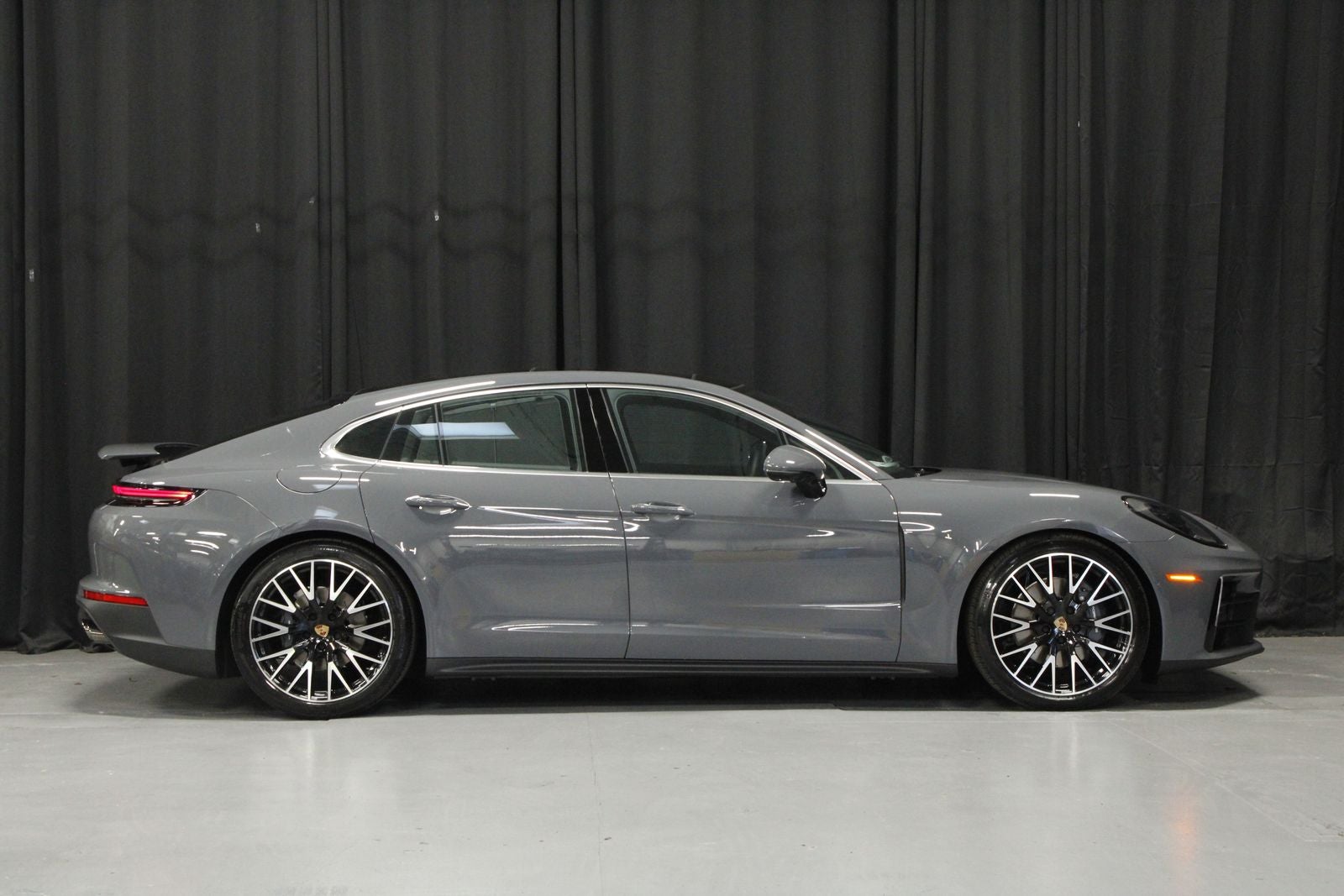 2026 Porsche Panamera 4