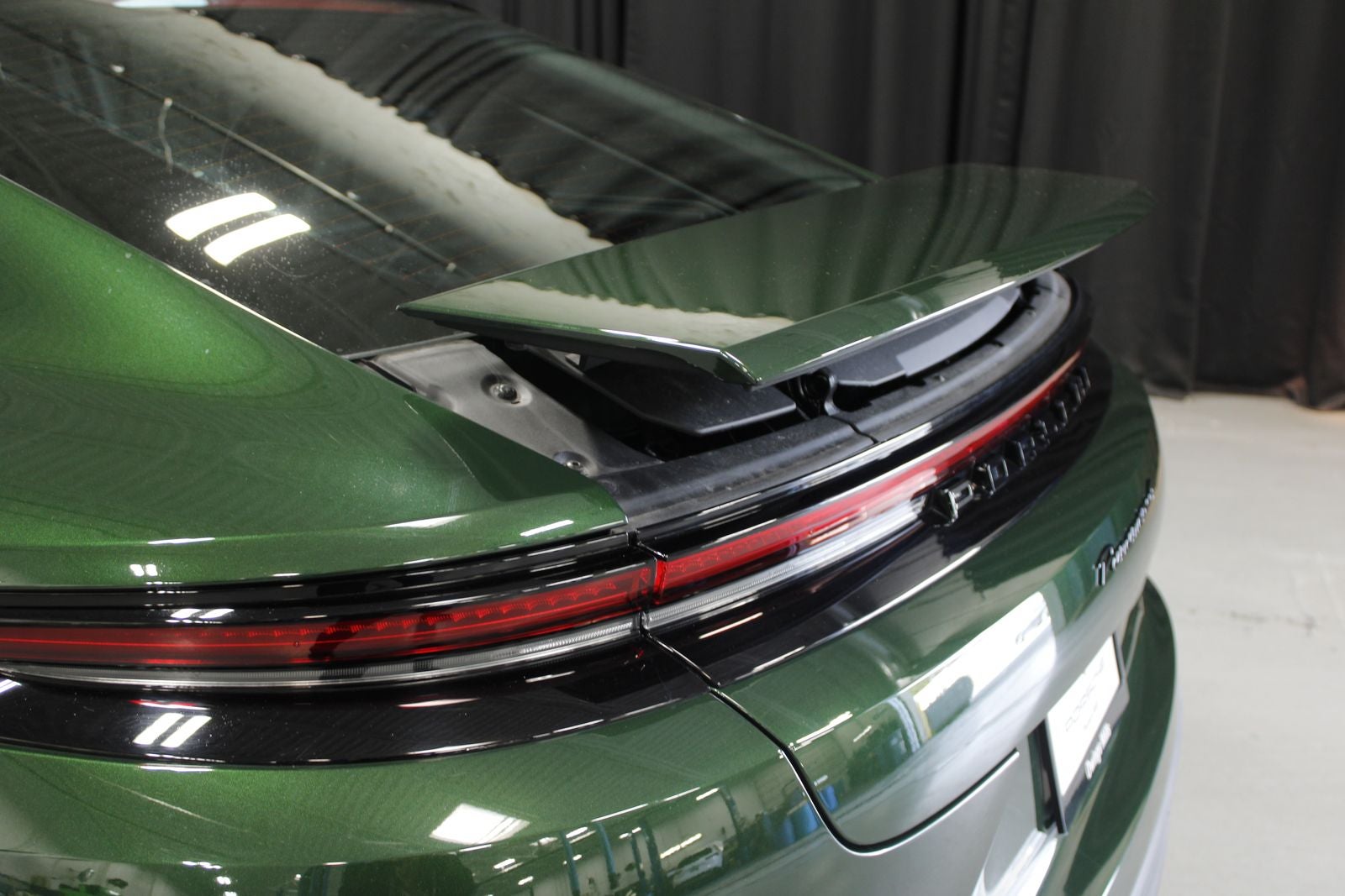 2025 Porsche Panamera 4