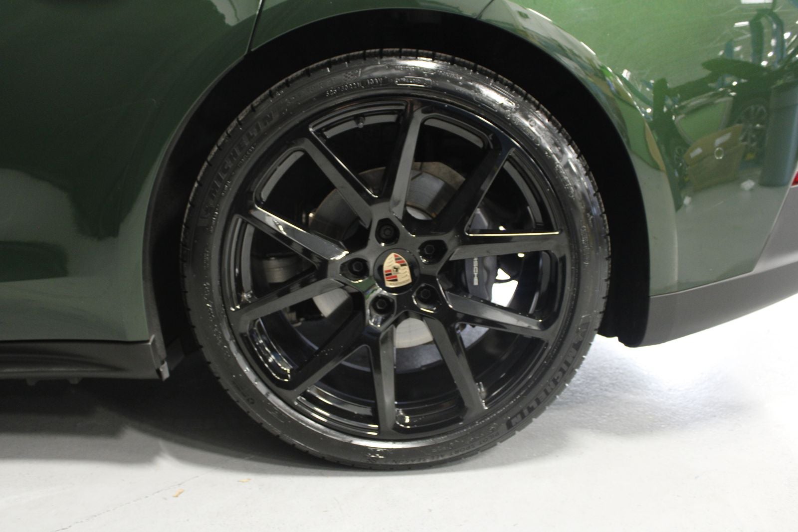 2025 Porsche Panamera 4